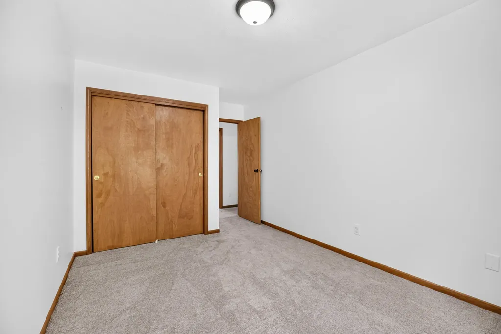 15 Bayshore Drive Battle Creek City MI 49015