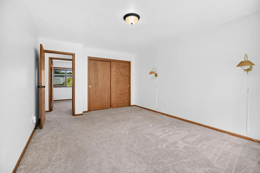 15 Bayshore Drive Battle Creek City MI 49015