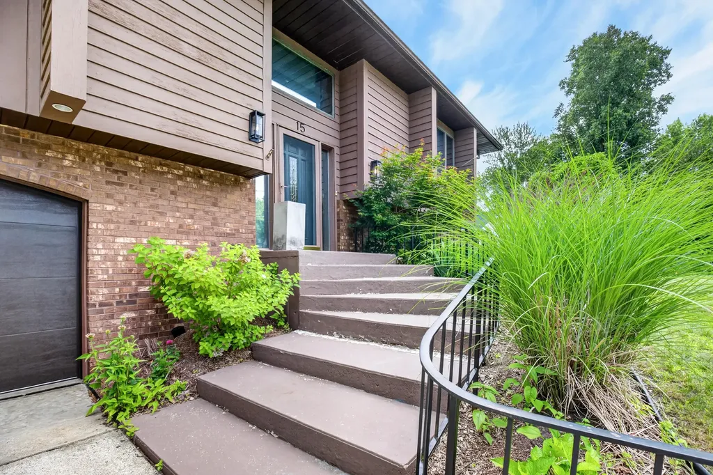 15 Bayshore Drive Battle Creek City MI 49015