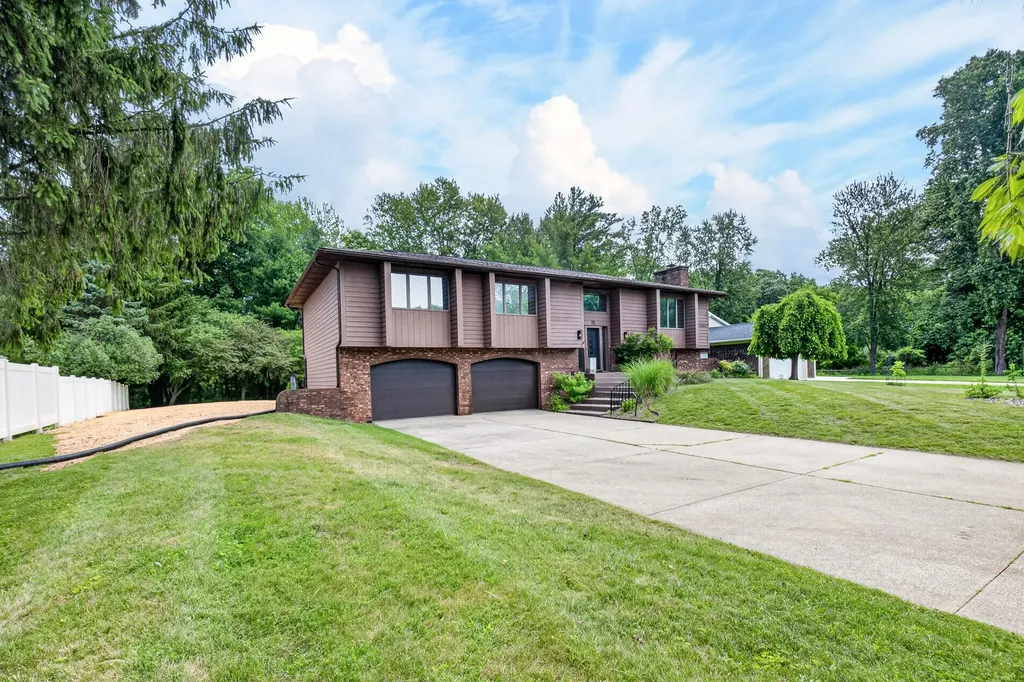 15 Bayshore Drive Battle Creek City MI 49015