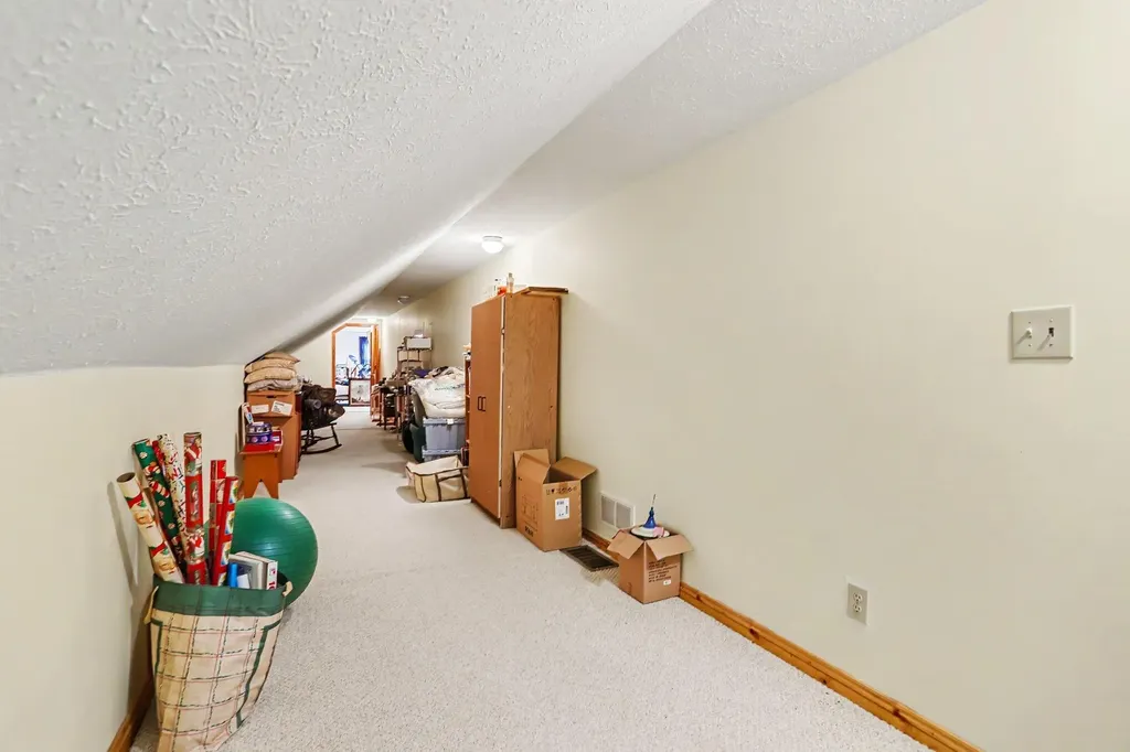 21641 Pine Lake Road Pennfield Charter Township MI 49014