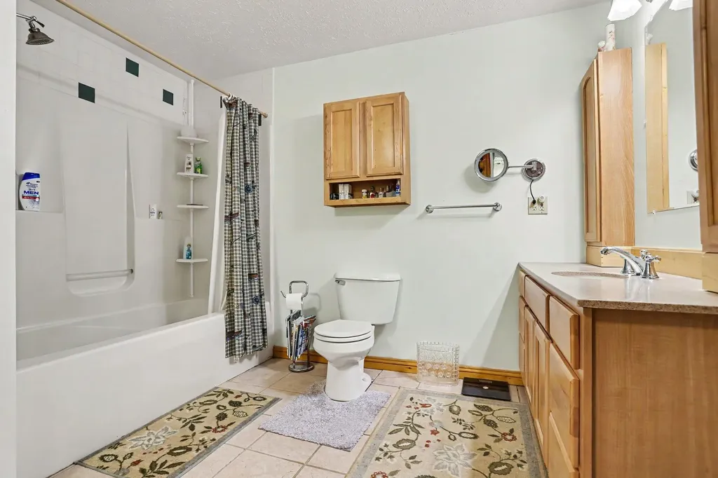 21641 Pine Lake Road Pennfield Charter Township MI 49014