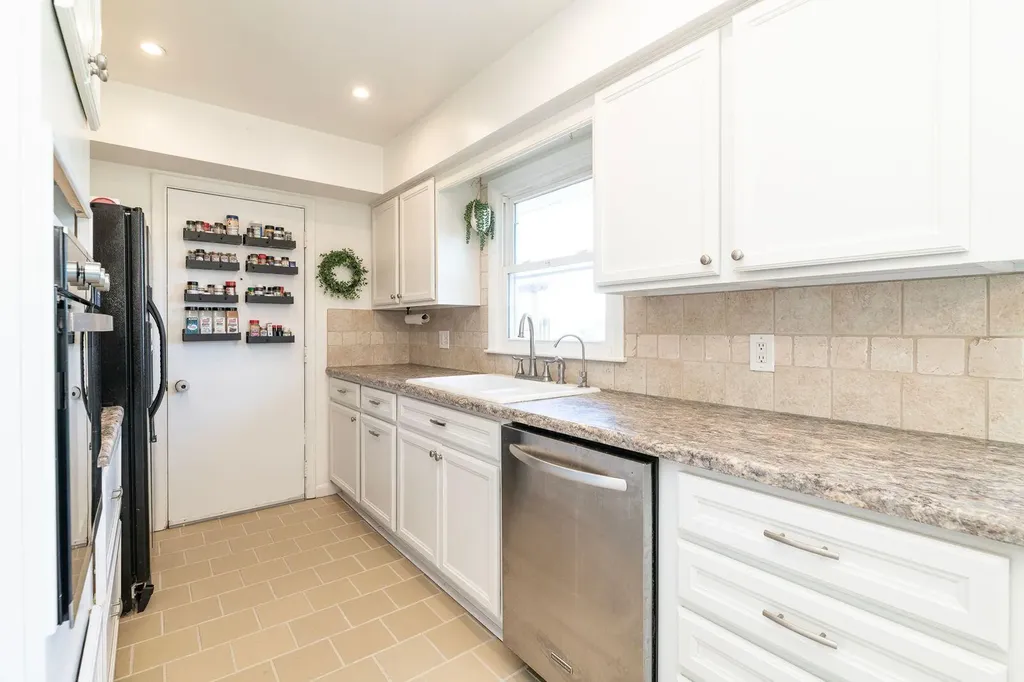 16331 S 24th Street Brady Township MI 49097