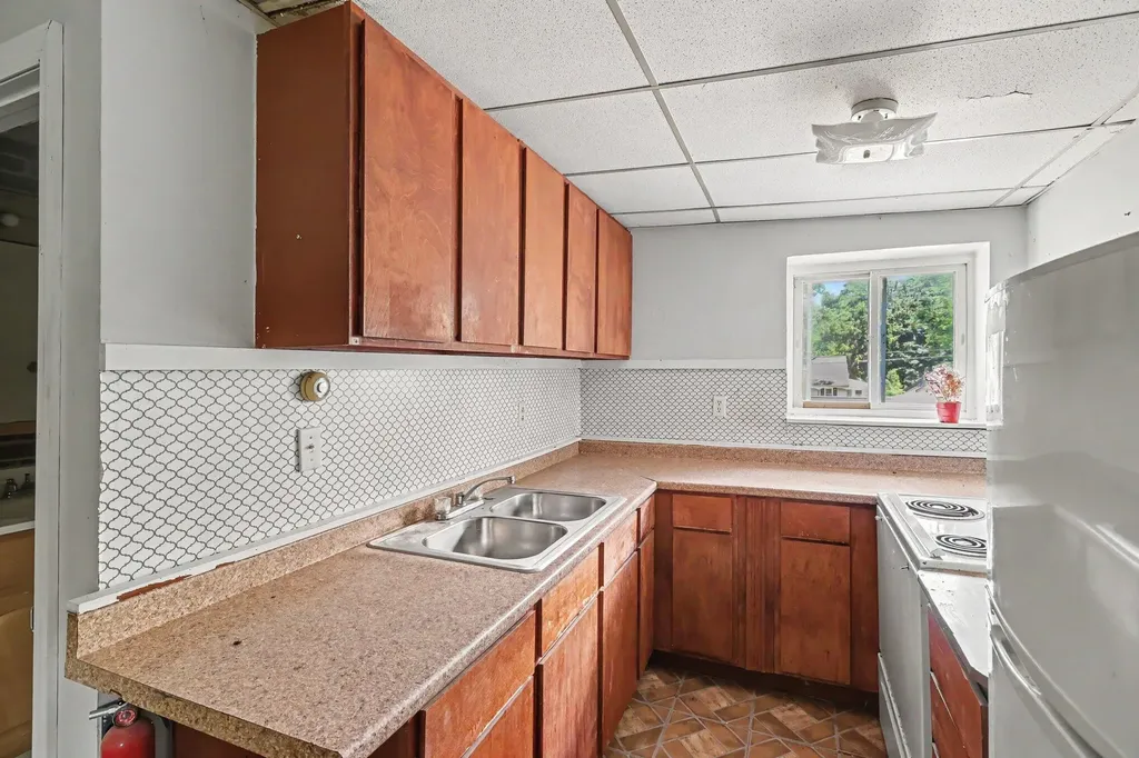 720 Ashley Drive Kalamazoo Charter Township MI 49048