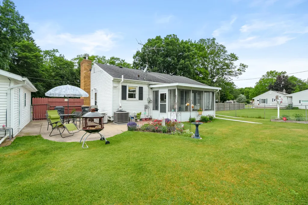 9809 S Sprinkle Road Pavilion Township MI 49002
