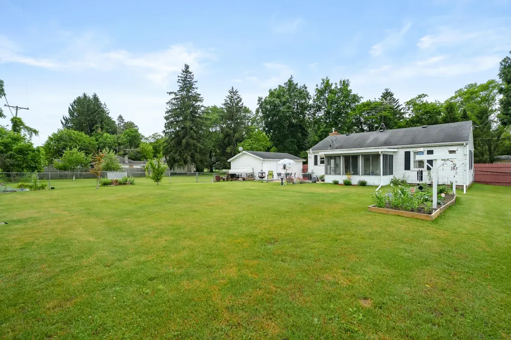 9809 S Sprinkle Road Pavilion Township MI 49002