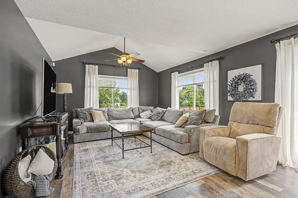 6844 Napoleon Road Leoni Township MI 49201