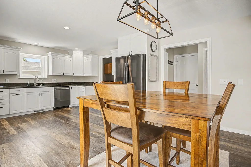 6844 Napoleon Road Leoni Township MI 49201