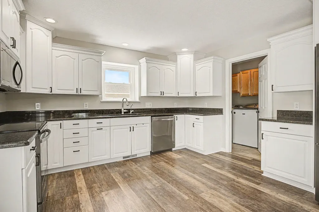 6844 Napoleon Road Leoni Township MI 49201