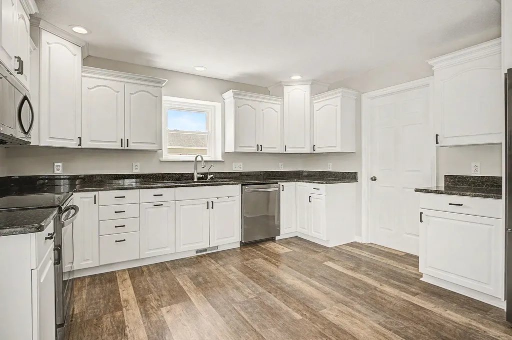 6844 Napoleon Road Leoni Township MI 49201