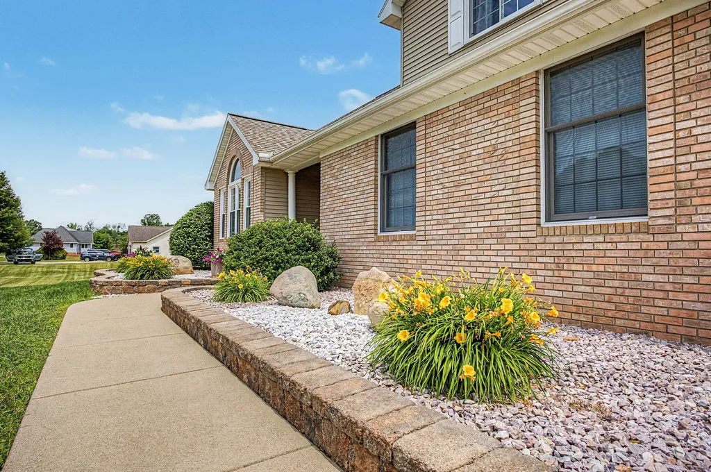 6844 Napoleon Road Leoni Township MI 49201
