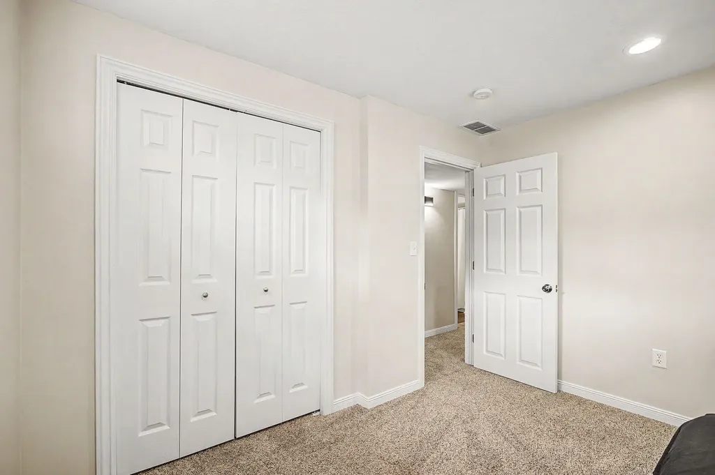 6844 Napoleon Road Leoni Township MI 49201