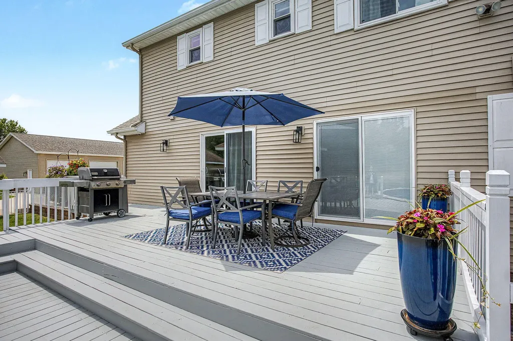6844 Napoleon Road Leoni Township MI 49201