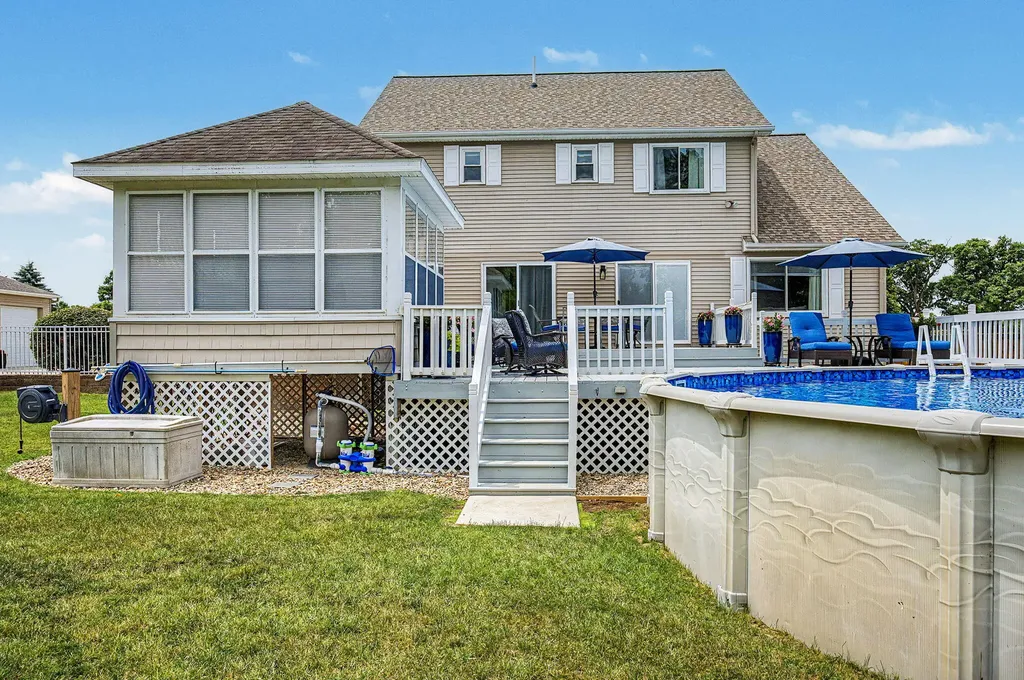 6844 Napoleon Road Leoni Township MI 49201