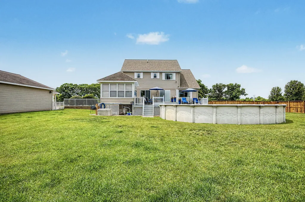 6844 Napoleon Road Leoni Township MI 49201