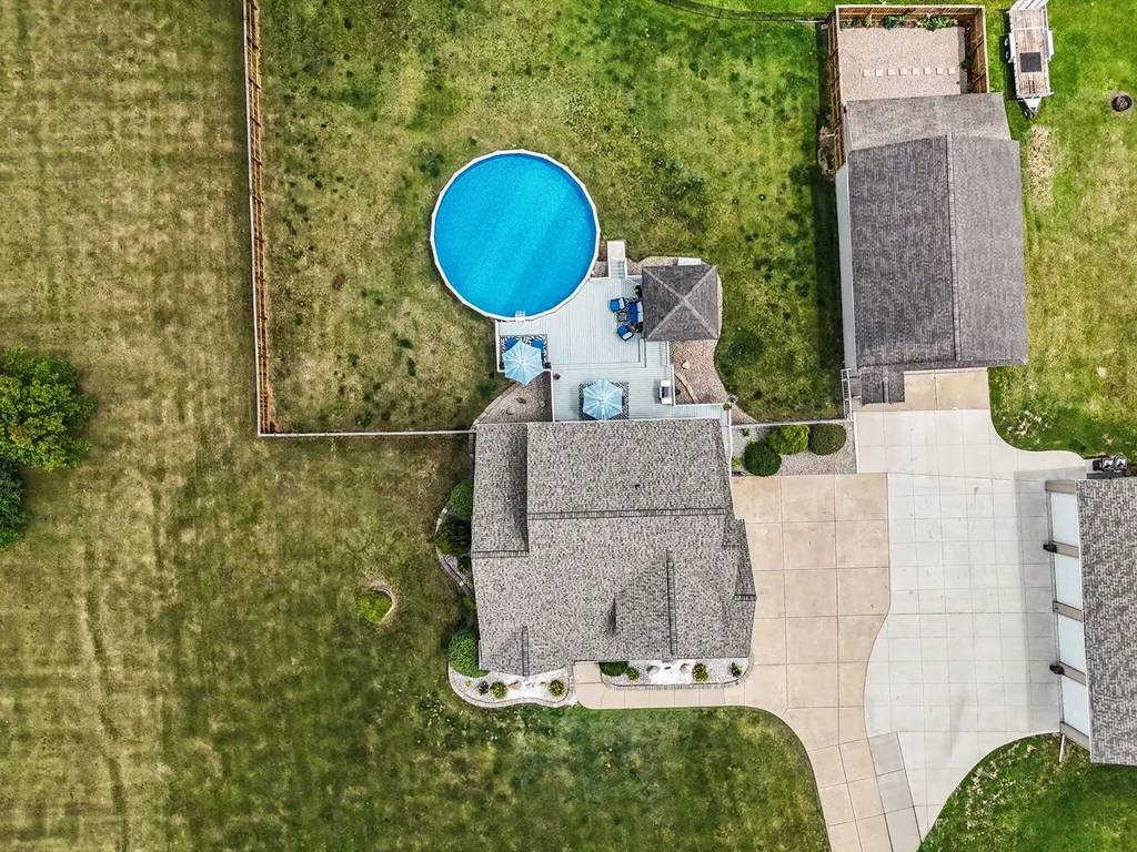 6844 Napoleon Road Leoni Township MI 49201