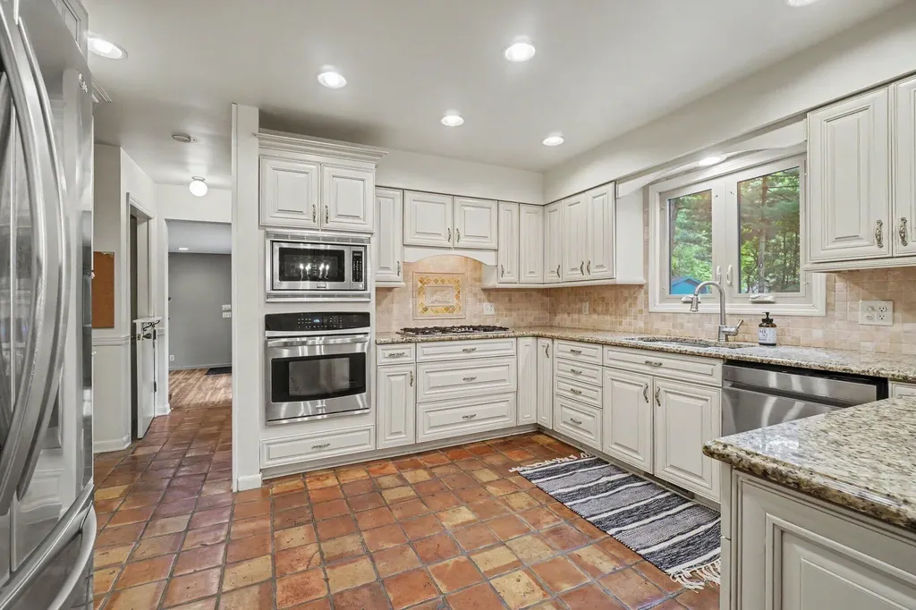 6821 Isabelle Street Portage City MI 49024