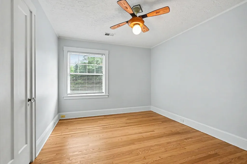 1517 Spruce Drive Kalamazoo City MI 49008