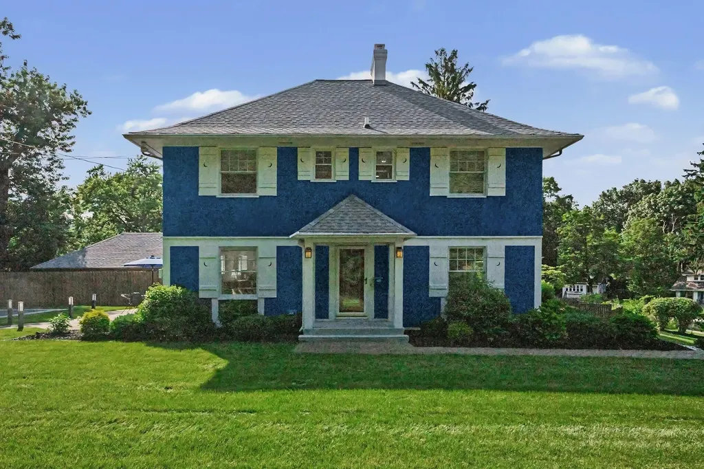 1517 Spruce Drive Kalamazoo City MI 49008
