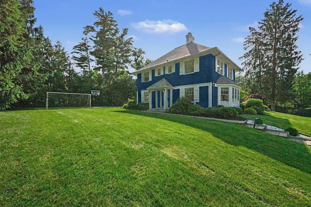 1517 Spruce Drive Kalamazoo City MI 49008