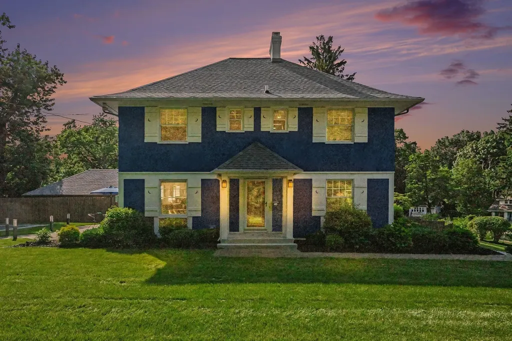 1517 Spruce Drive Kalamazoo City MI 49008