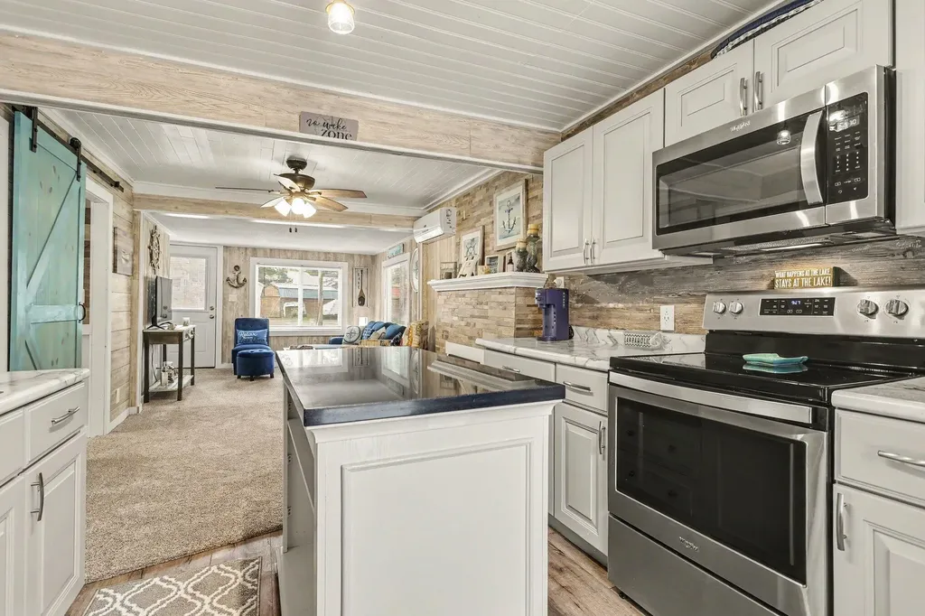 43394 Elm Street Bangor Township MI 49013