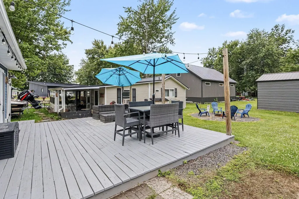 43394 Elm Street Bangor Township MI 49013