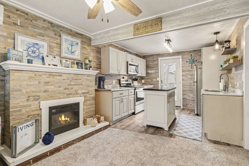 43394 Elm Street Bangor Township MI 49013