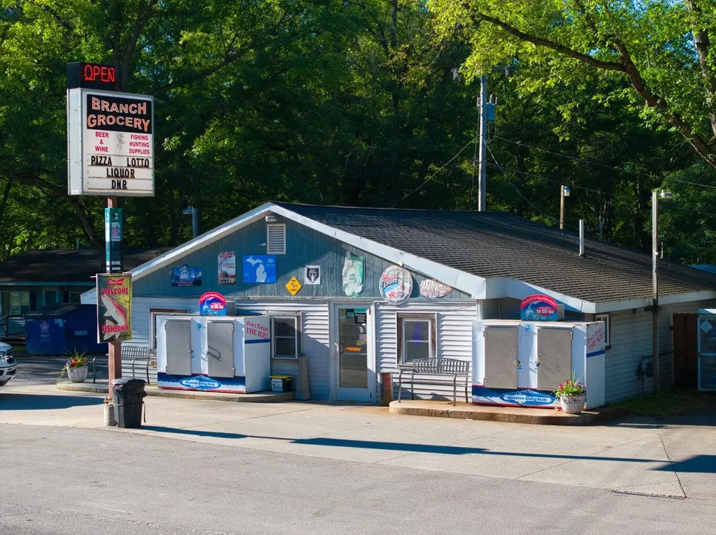 9445 Us 10 Branch Township MI 49402