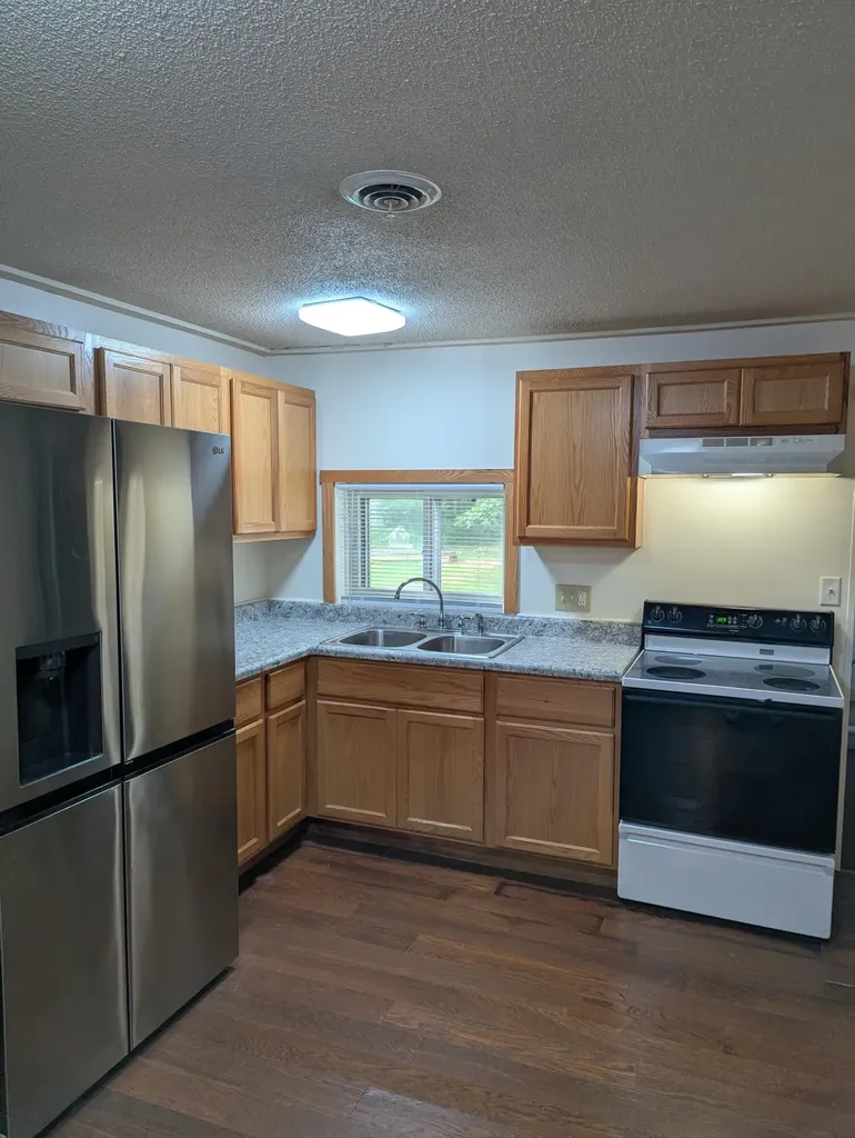 9445 Us 10 Branch Township MI 49402