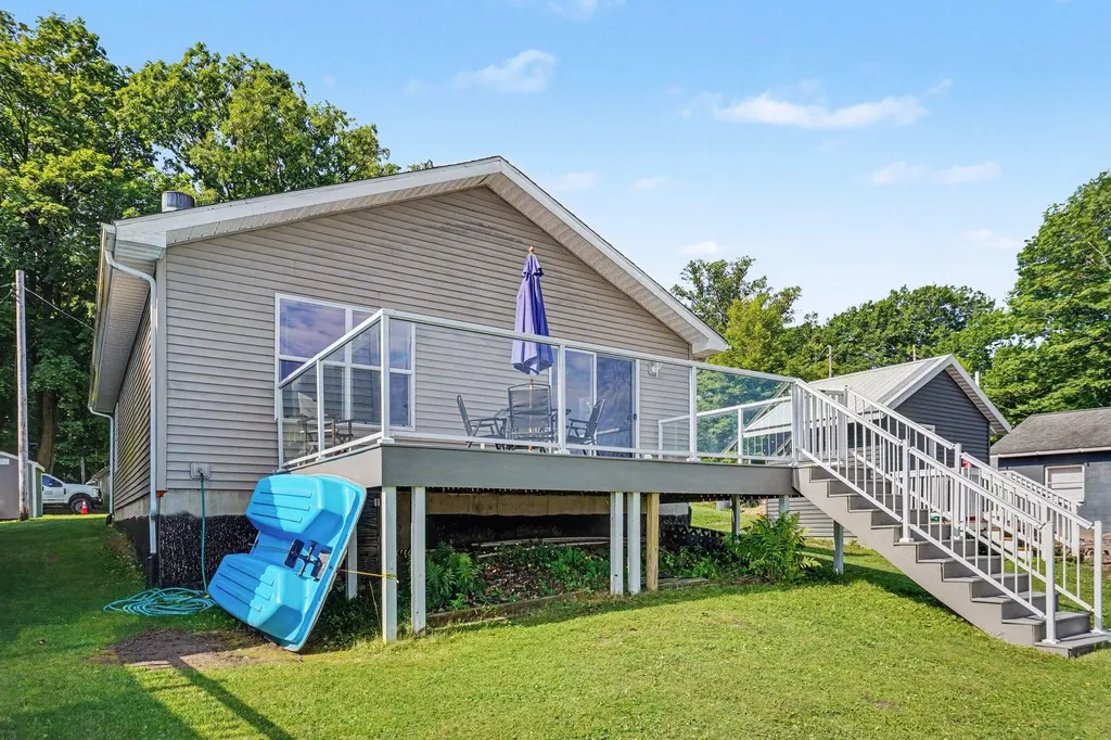 47292 Woodland Drive Arlington Township MI 49013