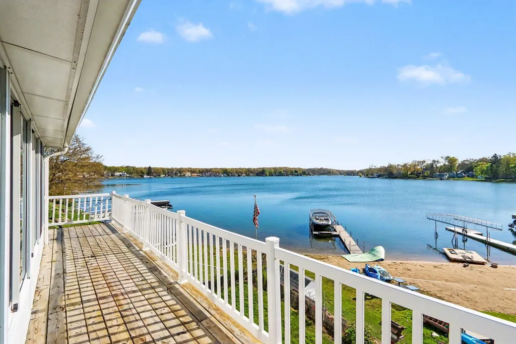 468 W Crooked Lake Drive W Texas Charter Township MI 49009