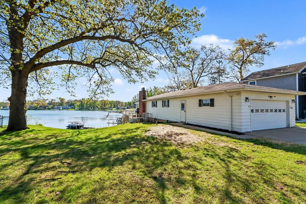 468 W Crooked Lake Drive W Texas Charter Township MI 49009