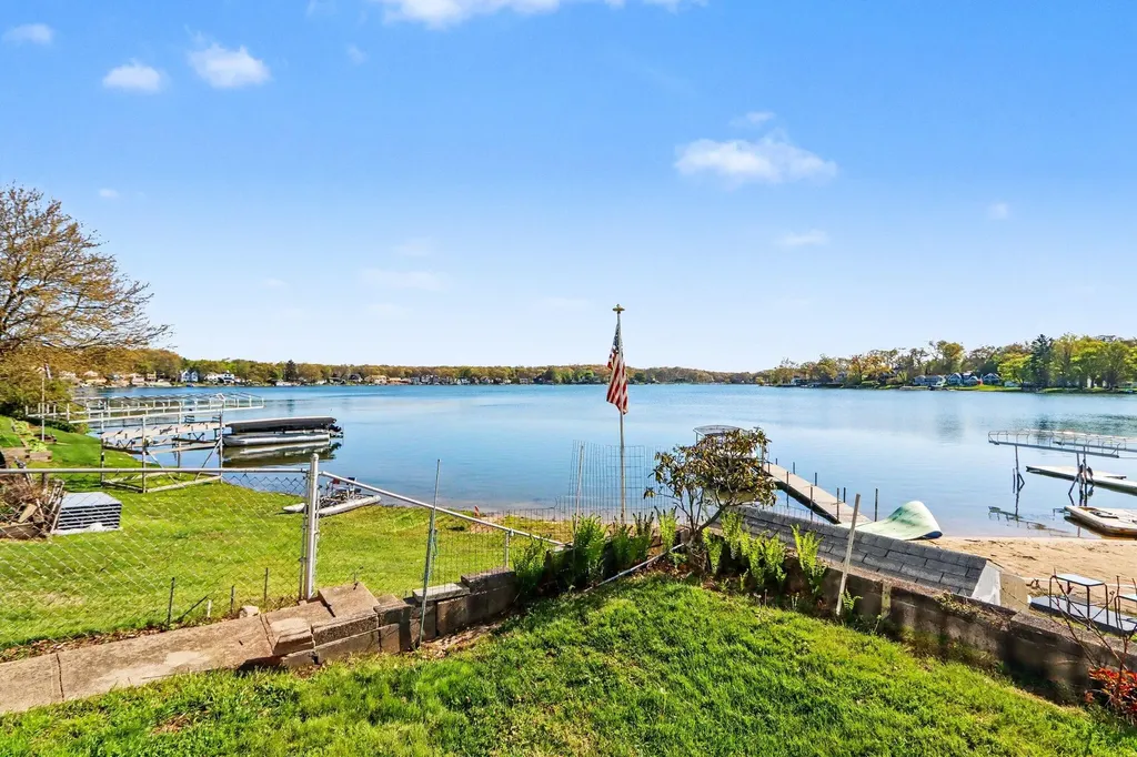 468 W Crooked Lake Drive W Texas Charter Township MI 49009