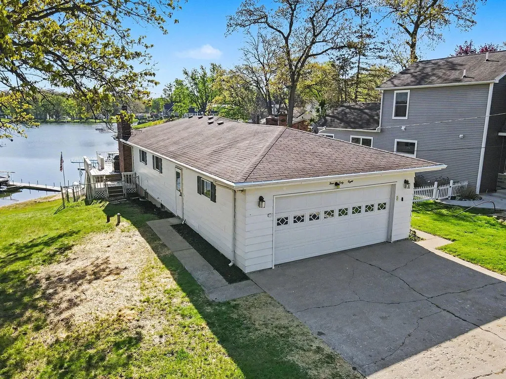 468 W Crooked Lake Drive W Texas Charter Township MI 49009