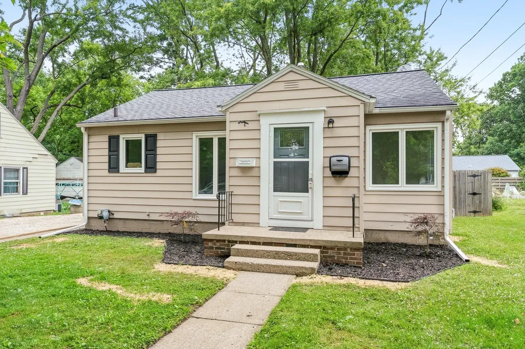 2928 Lorraine Avenue Kalamazoo City MI 49008