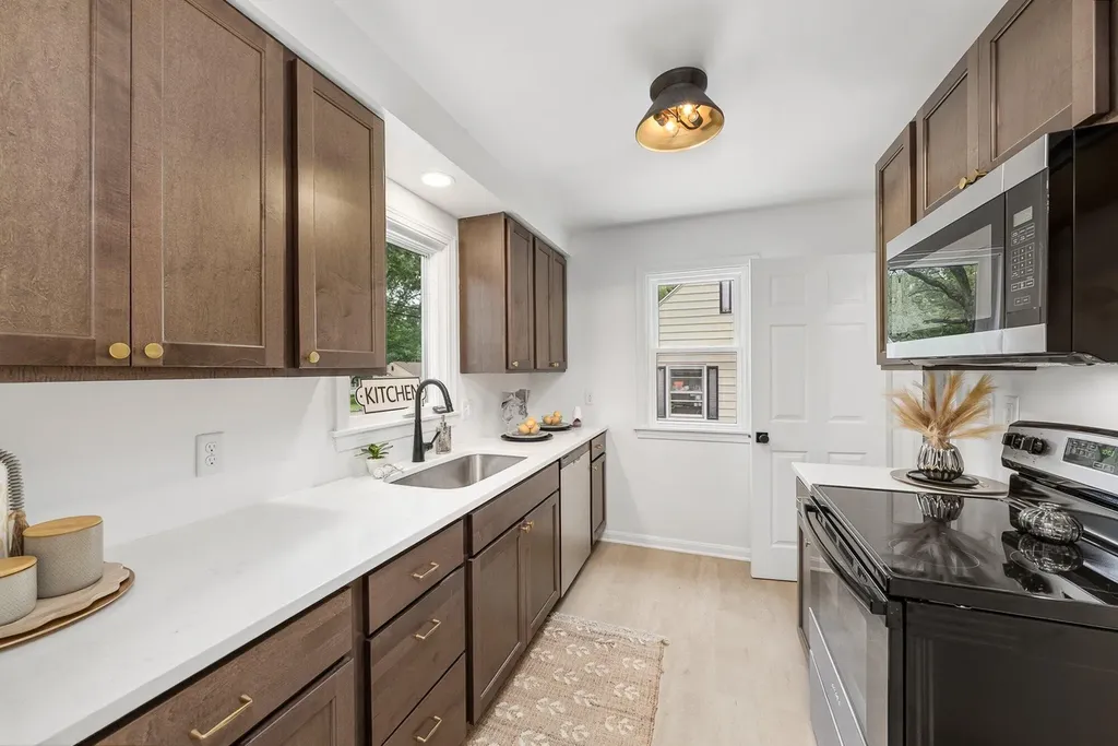 2928 Lorraine Avenue Kalamazoo City MI 49008