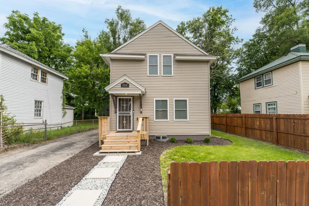 516 Lay Boulevard Kalamazoo City MI 49001