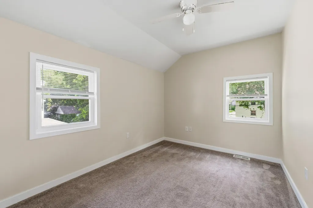 516 Lay Boulevard Kalamazoo City MI 49001