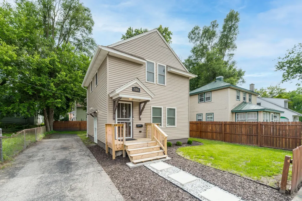 516 Lay Boulevard Kalamazoo City MI 49001