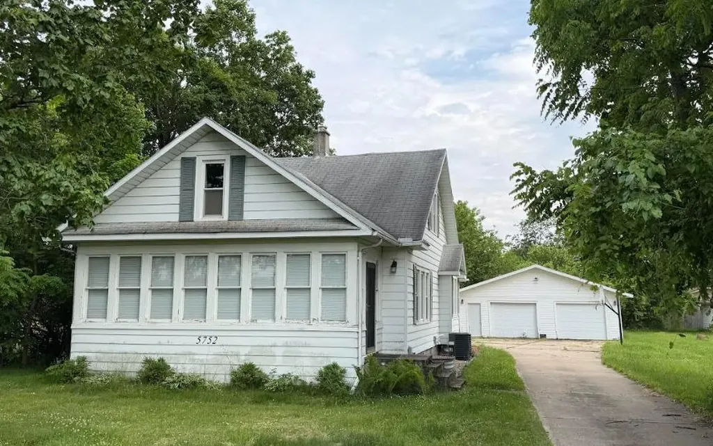 5752 E Cork Street Comstock Charter Township MI 49048