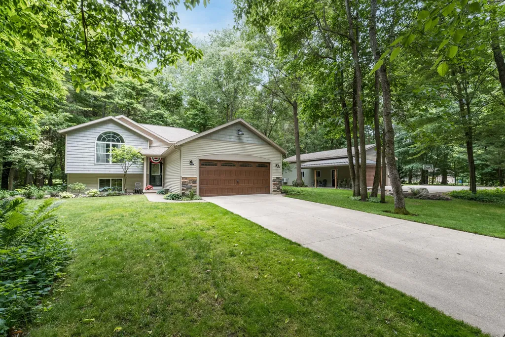 25158 Chaty Lane Pine Grove Township MI 49055