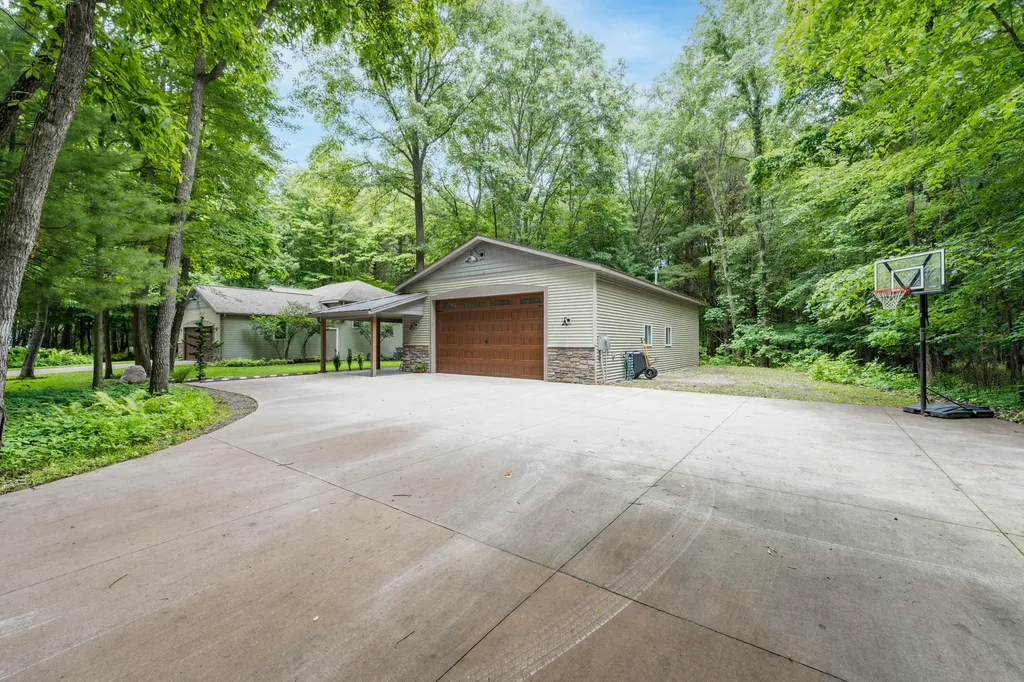 25158 Chaty Lane Pine Grove Township MI 49055