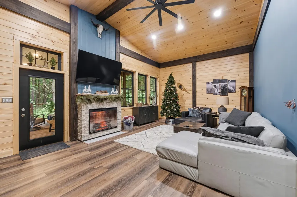 25158 Chaty Lane Pine Grove Township MI 49055