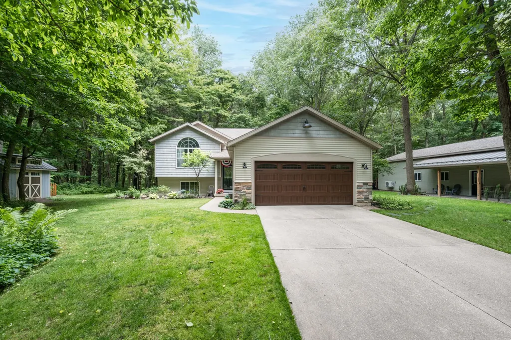 25158 Chaty Lane Pine Grove Township MI 49055