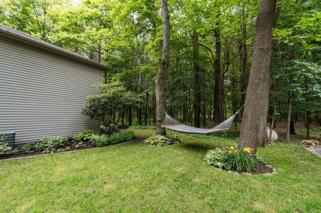 25158 Chaty Lane Pine Grove Township MI 49055