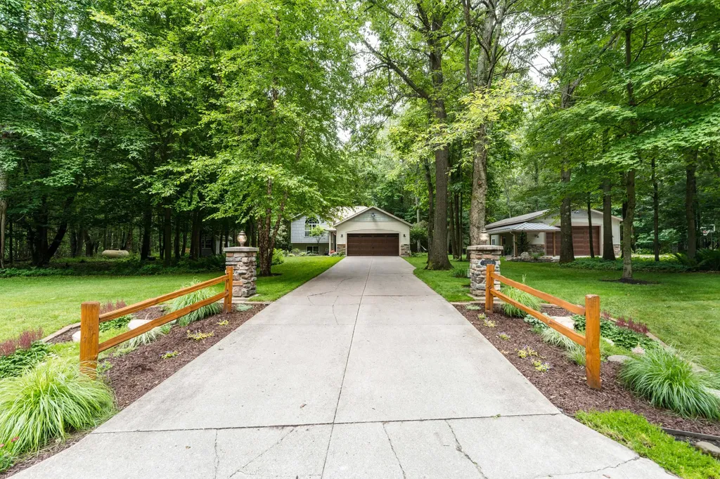 25158 Chaty Lane Pine Grove Township MI 49055