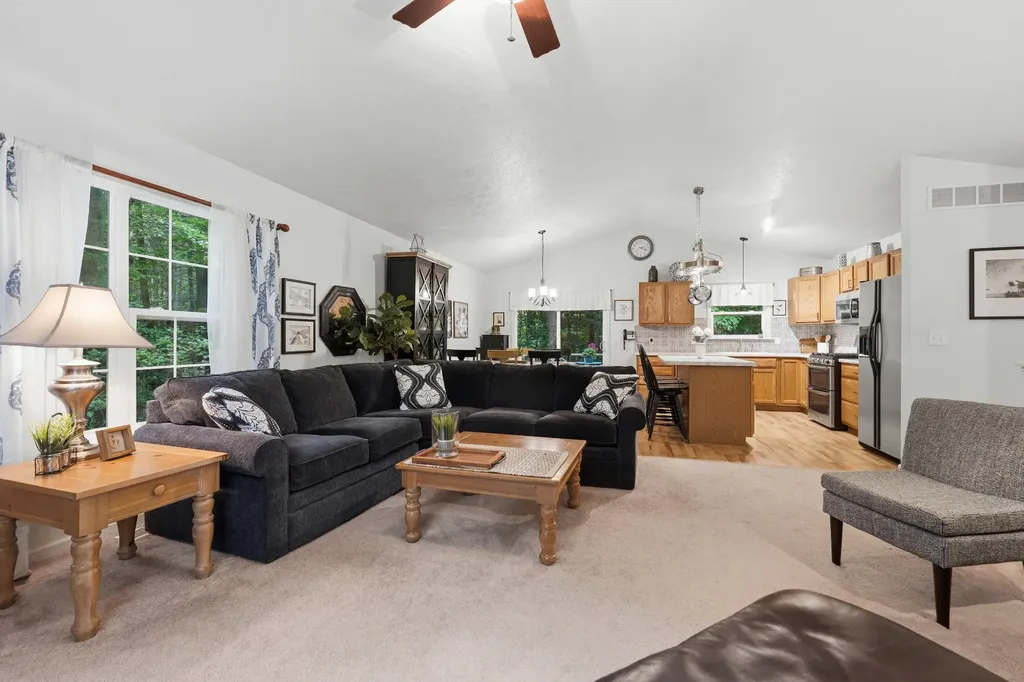 25158 Chaty Lane Pine Grove Township MI 49055