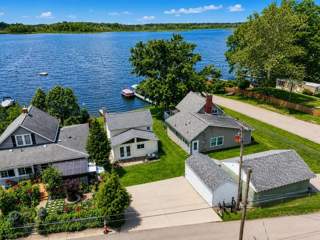 51520 Fish Lake Drive Marcellus Township MI 49067