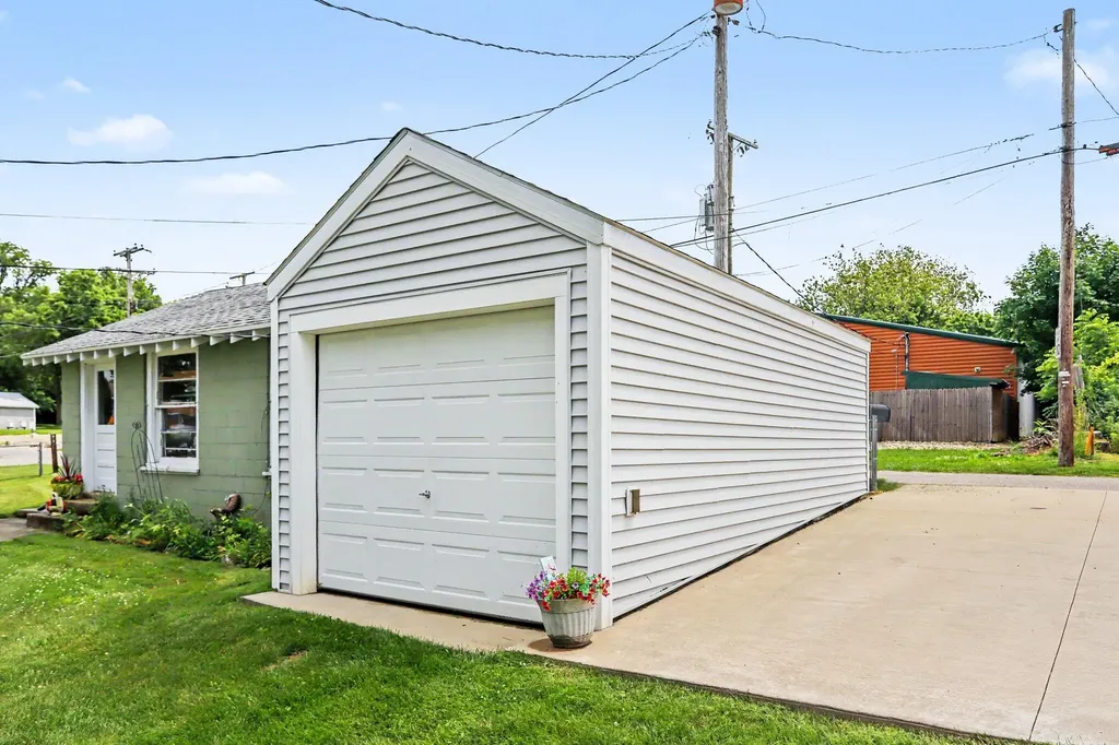 51520 Fish Lake Drive Marcellus Township MI 49067